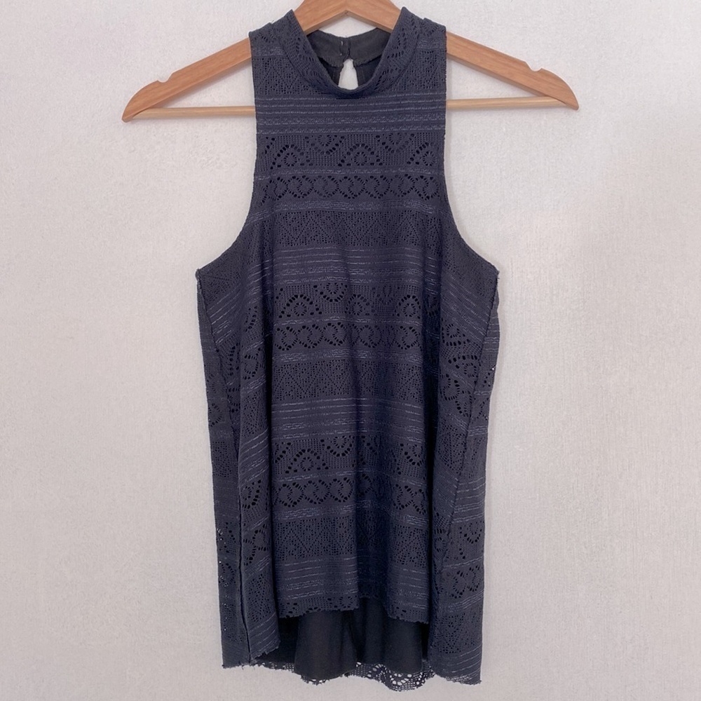 HOLLISTER DOUBLE LINED LACE HIGH LOW TANK TOP